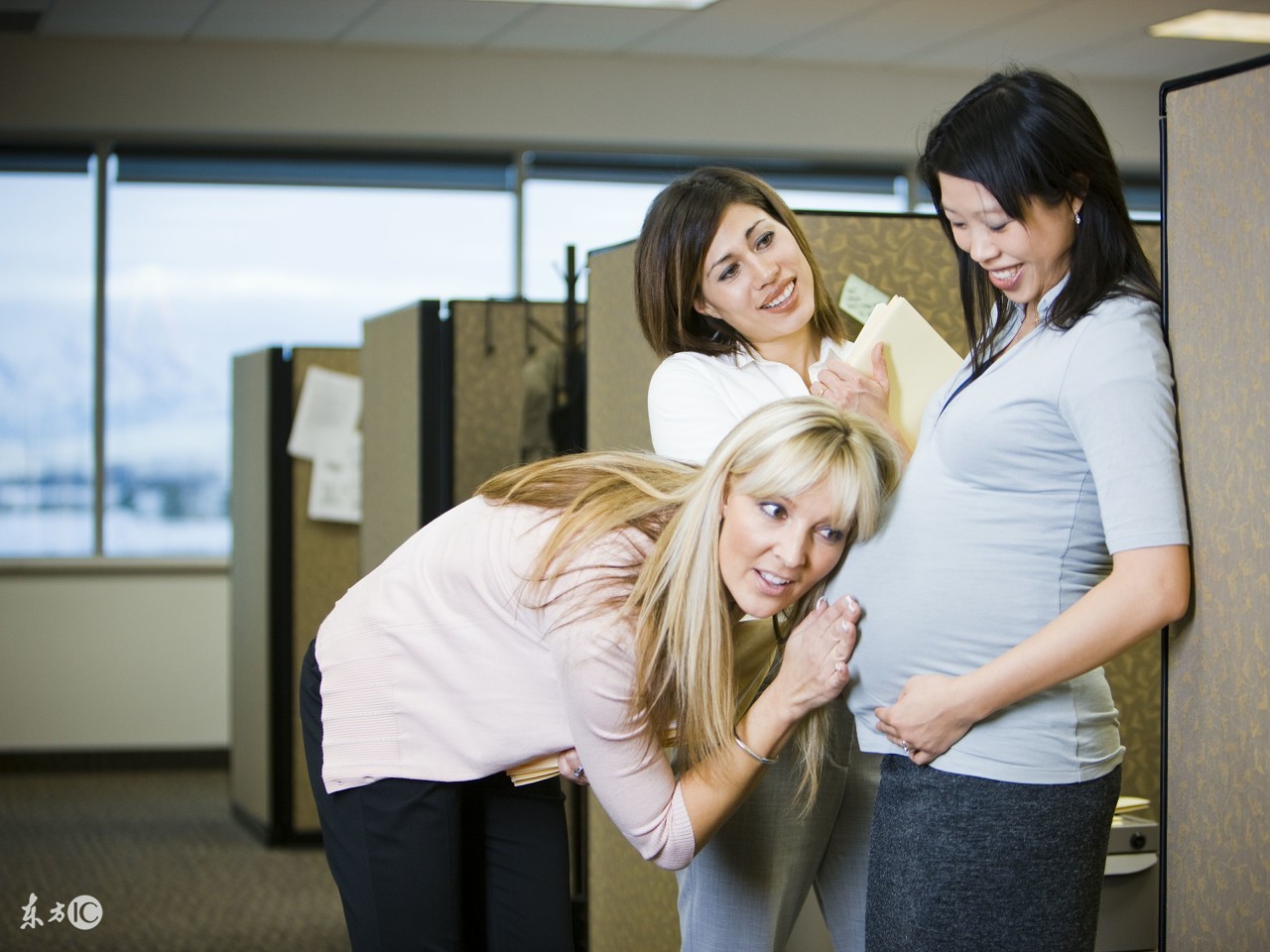 胎儿宫内缺氧能坚持多久,胎儿宫内缺氧容易造成脑缺氧吗