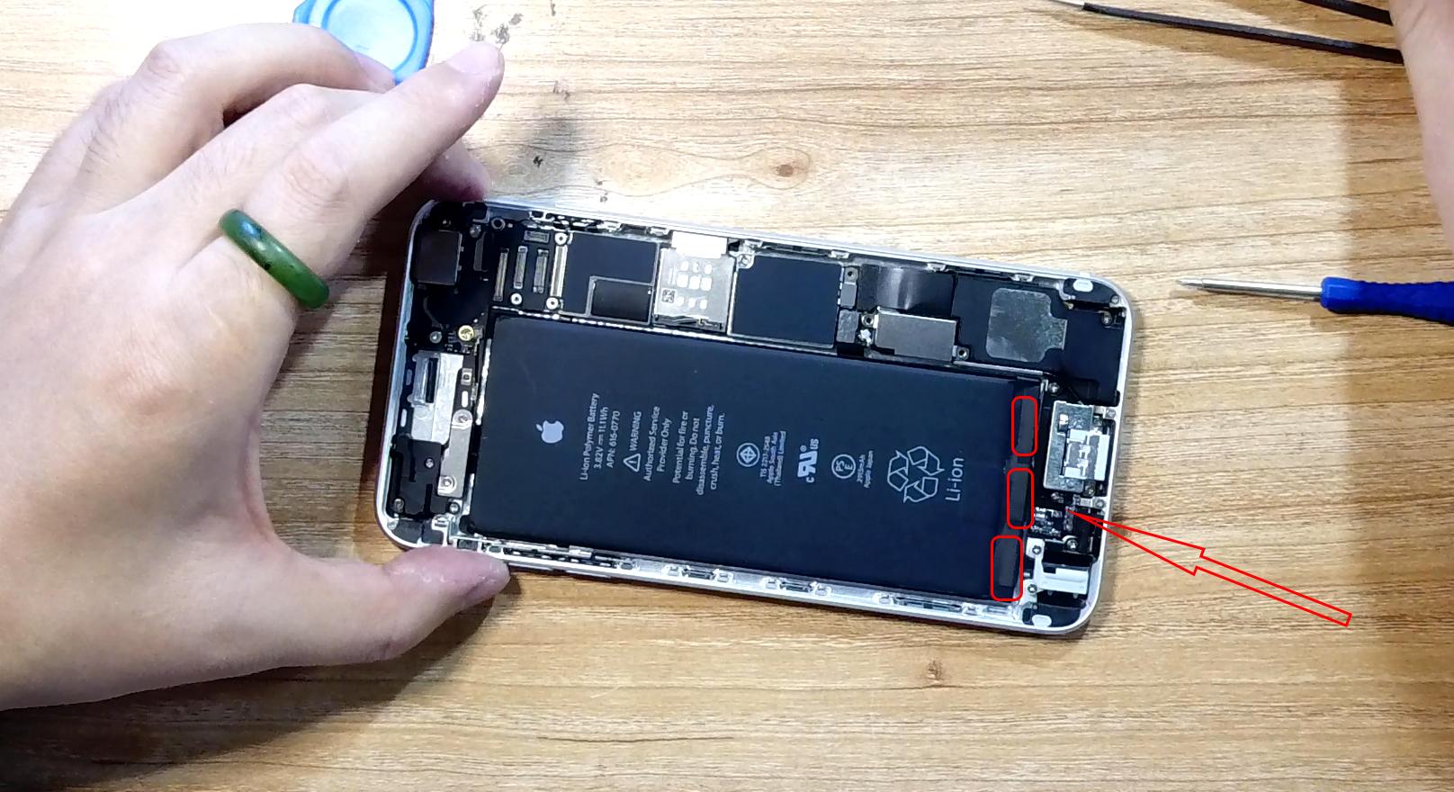 iphone6的电池怎么换,新手可以自己更换手机电池