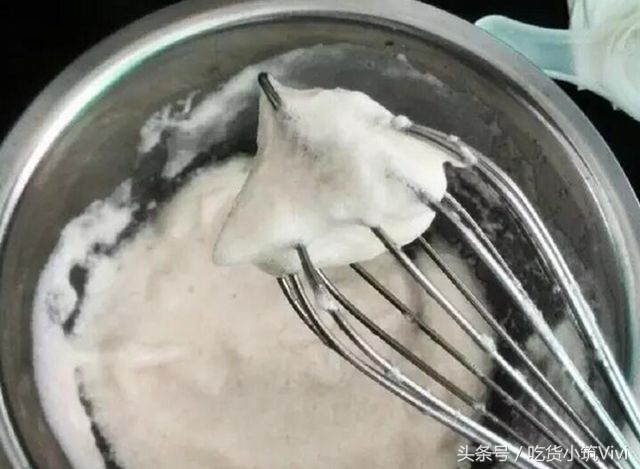 烘焙师教你蛋清打发,烘焙初级入门需要什么材料