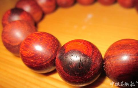 揭秘手串包浆,为什么羊角手串开裂