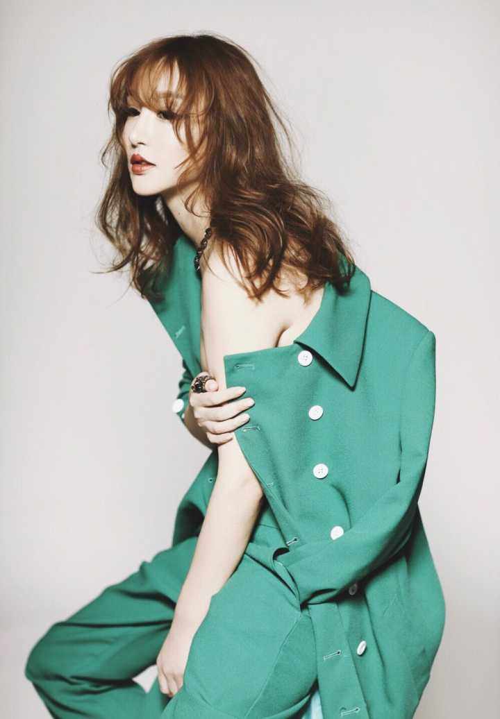 她当年被称网红鼻祖,她曾被誉为2017第一网红