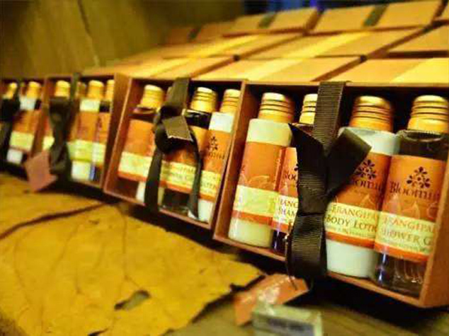 来泰国旅行不知道哪个地方很好玩,去泰国不知道吃什么