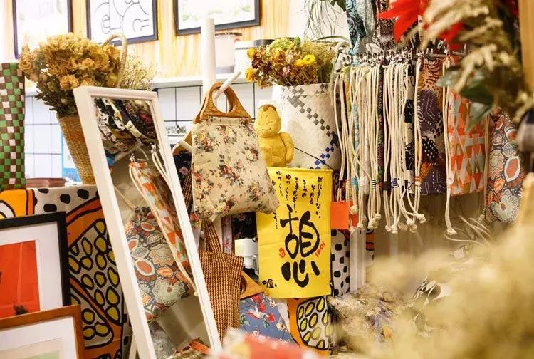 榄旈兘灏戝コ蹇冩潅璐ч摵 (榄旈兘灏戝コ蹇冩潅璐ч摵闆嗗悎)