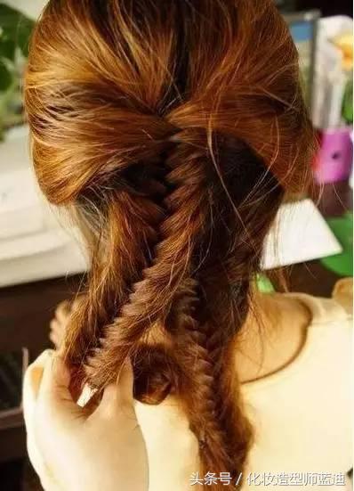 适合披着的扎发,披头散发怎么扎简单又漂亮