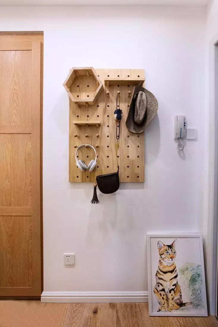 60平北欧小两居室,床头柜非常有设计感!