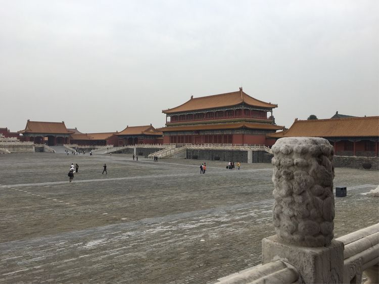 和小屁孩们一起出去玩的视频,和小屁孩玩的一天