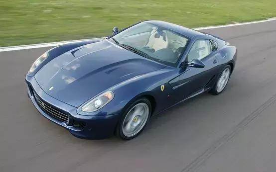 滚雪球的巴菲特,滚雪球效应巴菲特