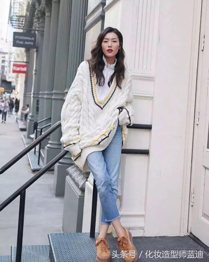 男士圆领毛衣衬衫正确穿法,毛衣衬衫叠穿搭配什么裤子