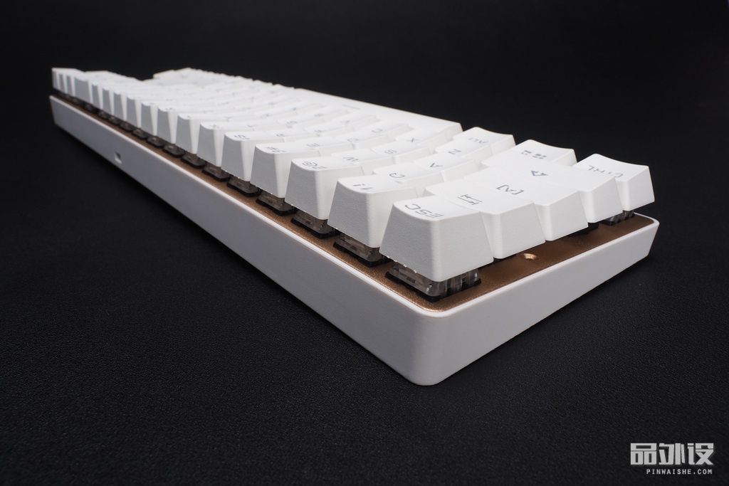 一代凯酷键盘拆解,凯酷87键盘测评