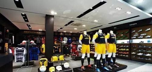 耐克李宁安踏阿迪哪个品牌好,特步与安踏李宁比较