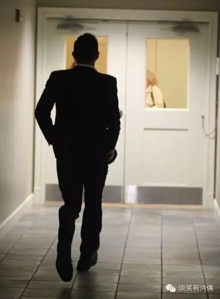 央视新闻驻美记者,央视驻美记者王冠头条号