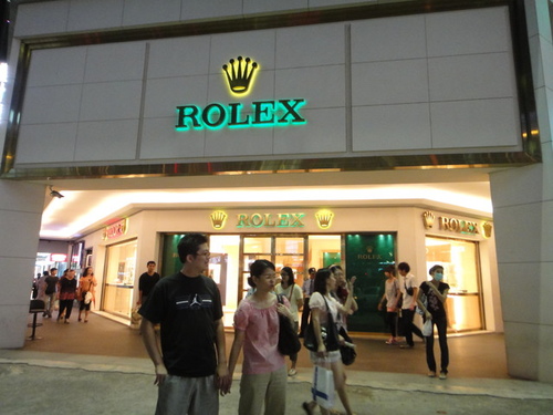 台湾哪里买劳力士好,山鸡去台湾表哥戴的什么表