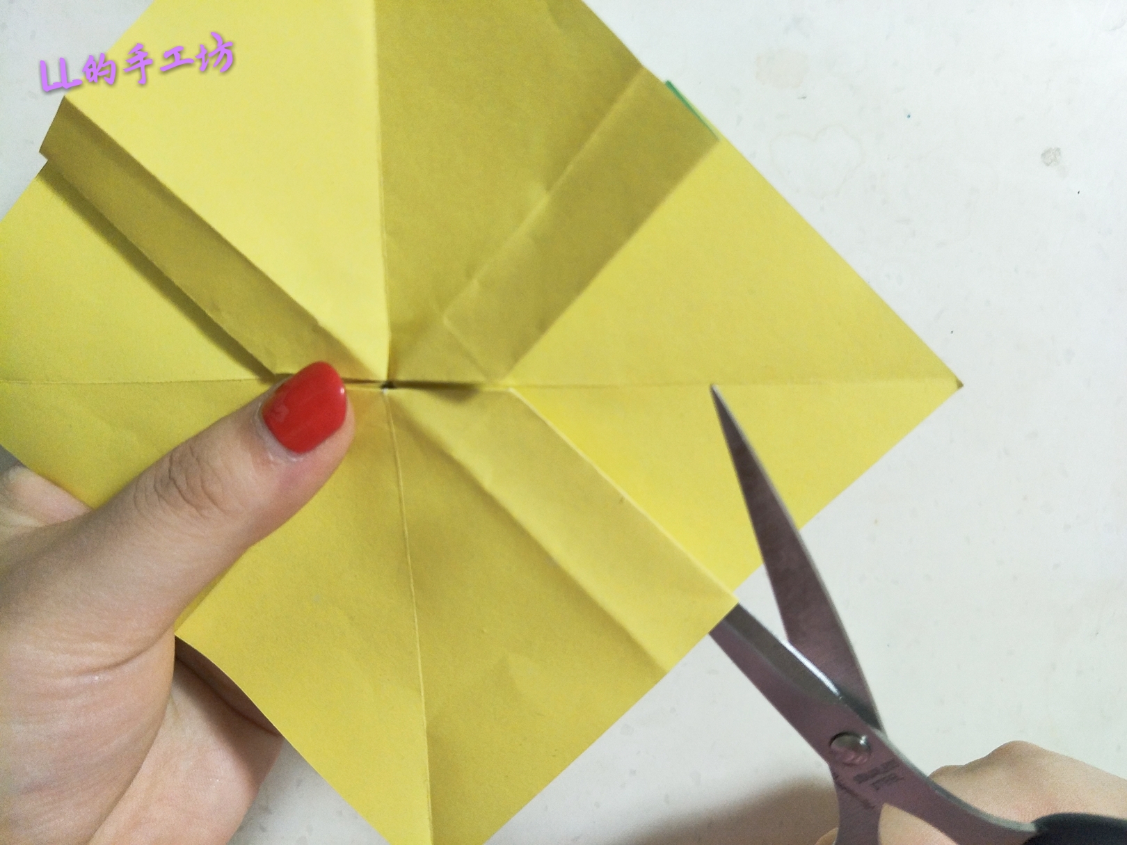 纸折的蝴蝶结教程,蝴蝶结怎么折出来简单又美丽