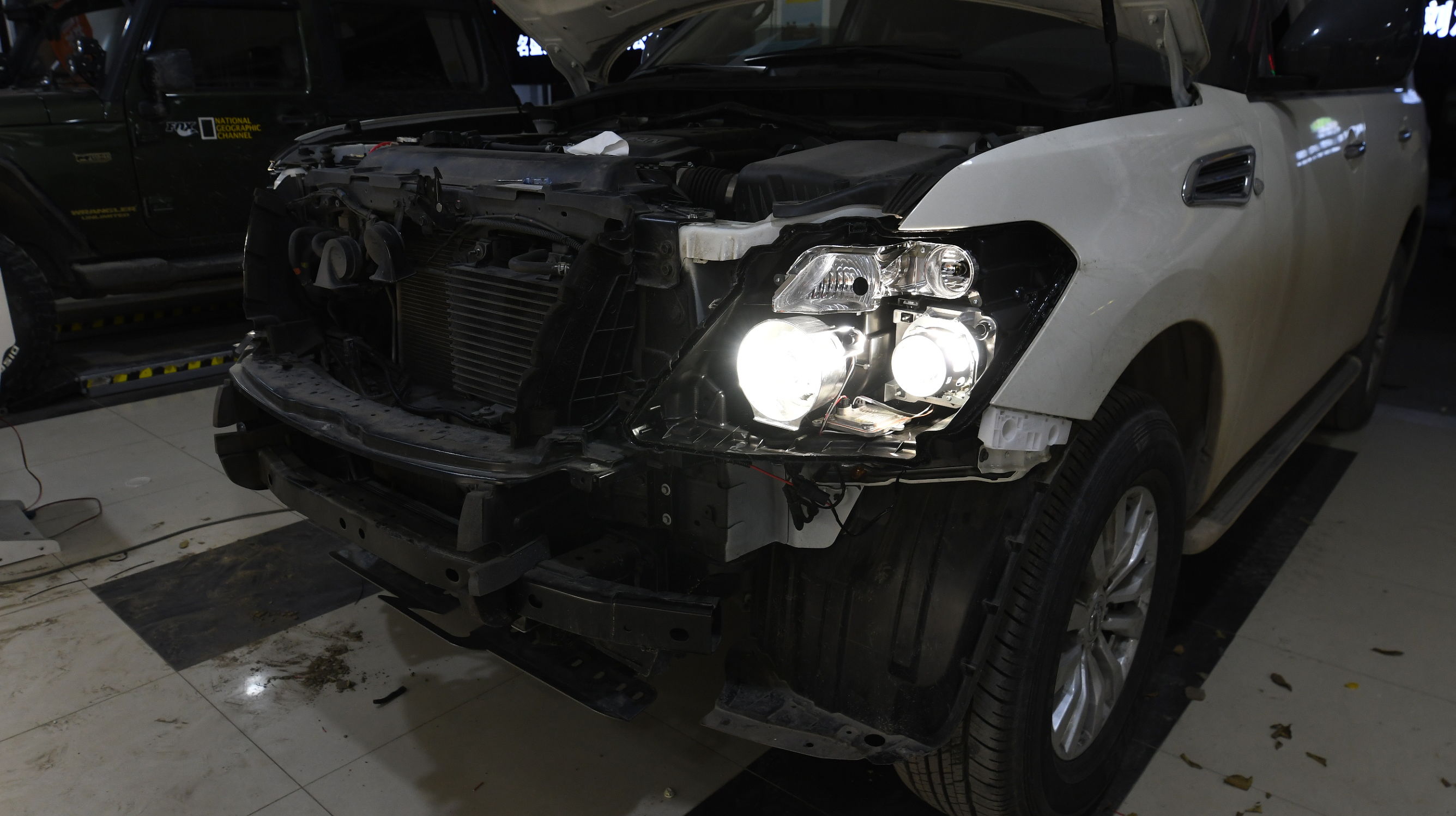 途乐y62改装激光大灯,日产途乐卤素灯