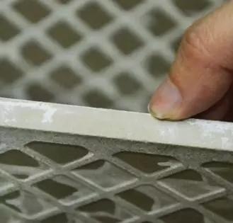 贴瓷砖的4大血泪教训,瓷砖贴不好是砖问题还是手艺问题