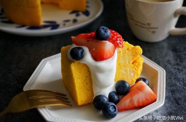 戚风蓬松得很高但是脱模回缩,烘焙学徒注意什么