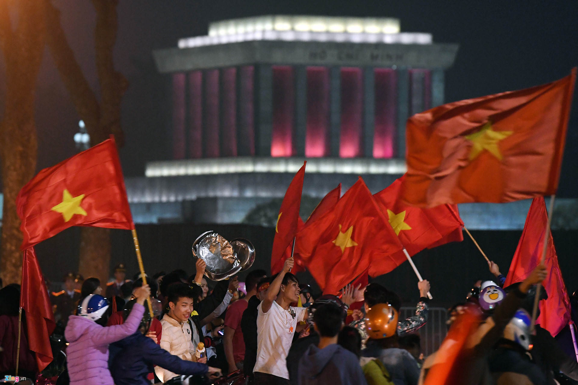 越南创造奇迹,越南欢庆男足