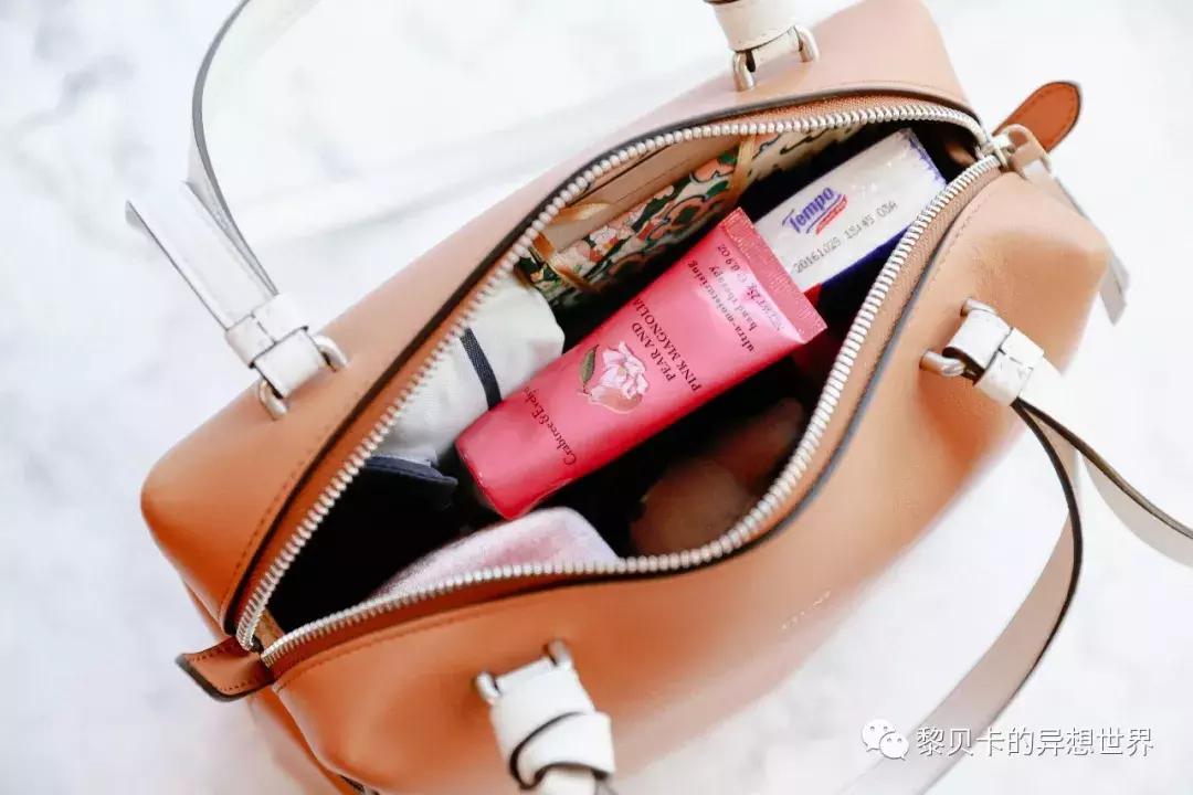 从上百只包里，她们精挑细选了这9只最爱的年度好包