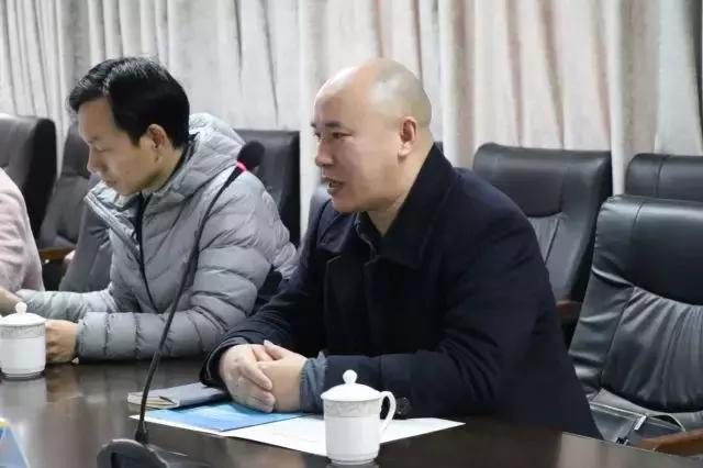 以服务人才为目的,以服务企业为宗旨