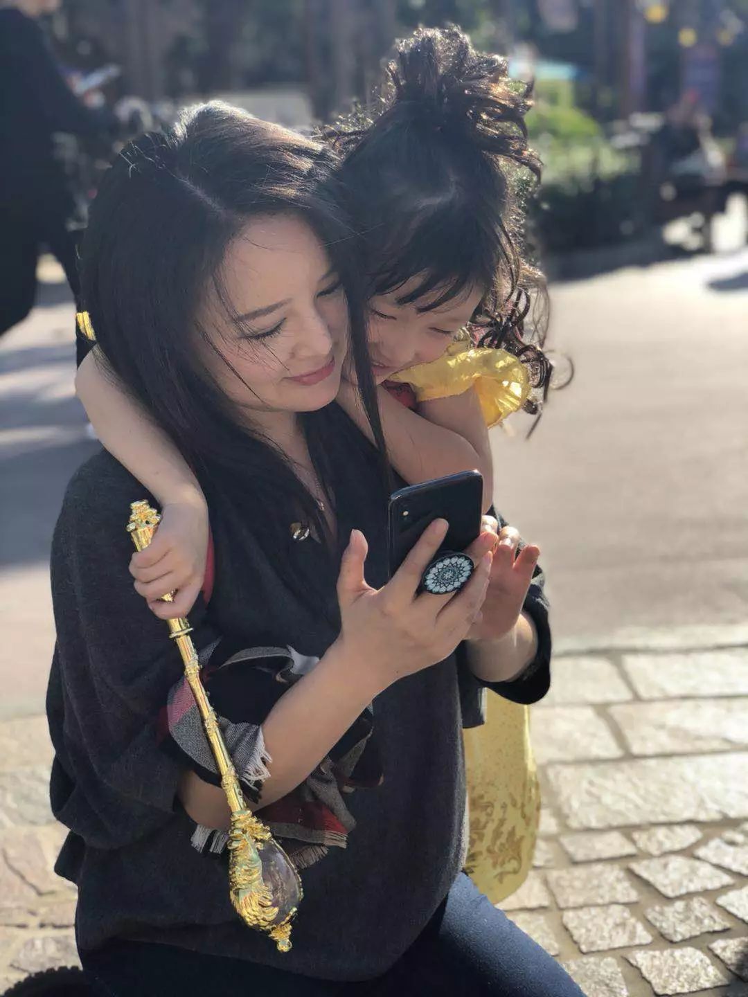 香港迪士尼攻略一日游最新版,香港迪士尼游玩全攻略路线推荐