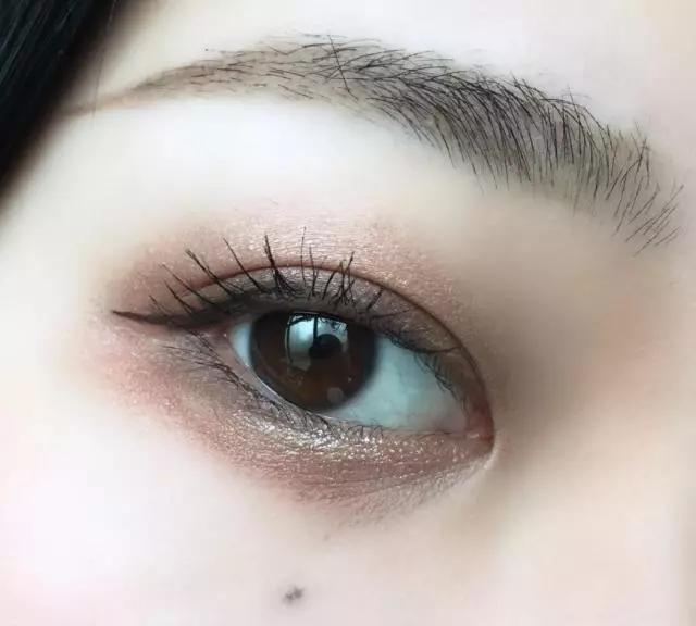 内双眼妆教程之清冷氛围感眼妆,内双卧蚕眼妆