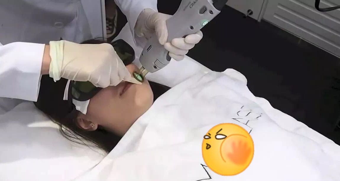 今日颜值主题：女汉纸的痛你们不懂，烦心的小胡子其实很容易去除