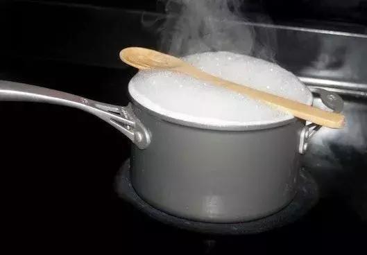 怎样去除卫生间的臭味小妙招,卫生间难去除的异味两招就能解决