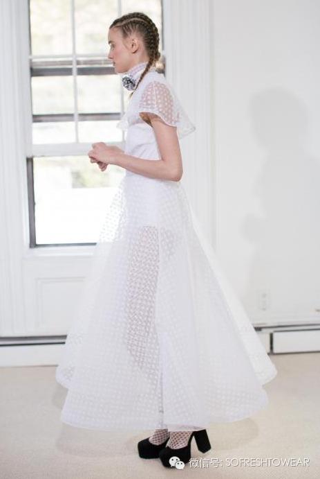 流行穿什么红色婚纱结婚好看,2020最流行的婚礼婚纱款式