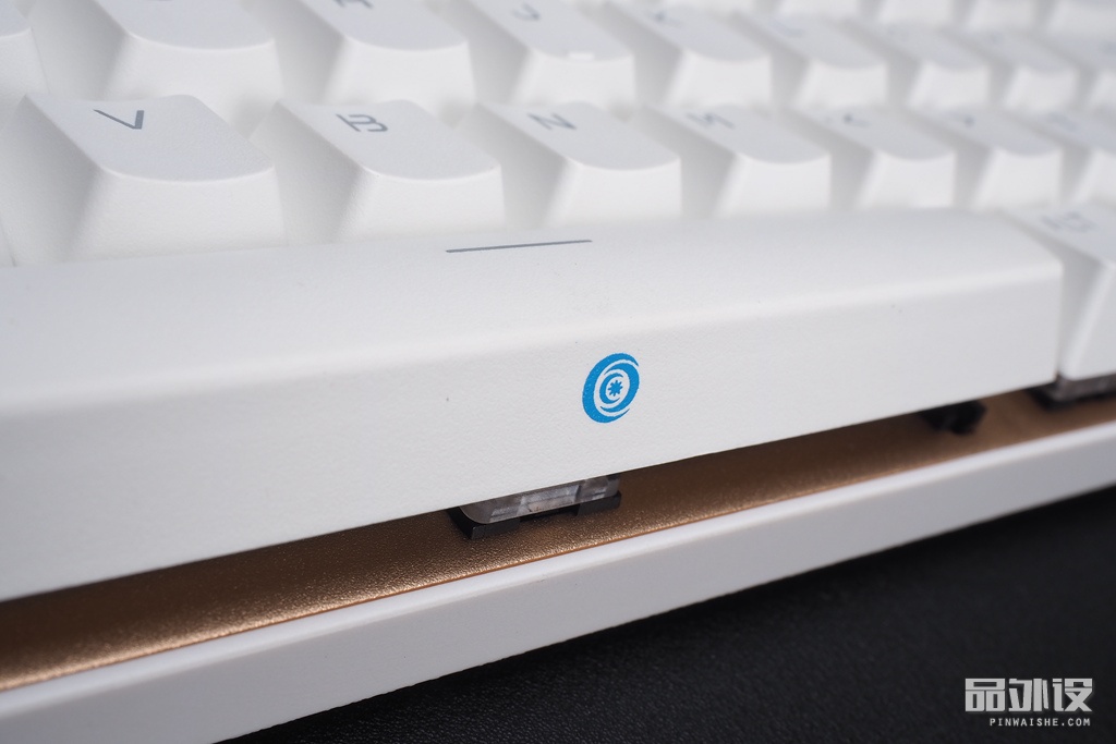 一代凯酷键盘拆解,凯酷87键盘测评