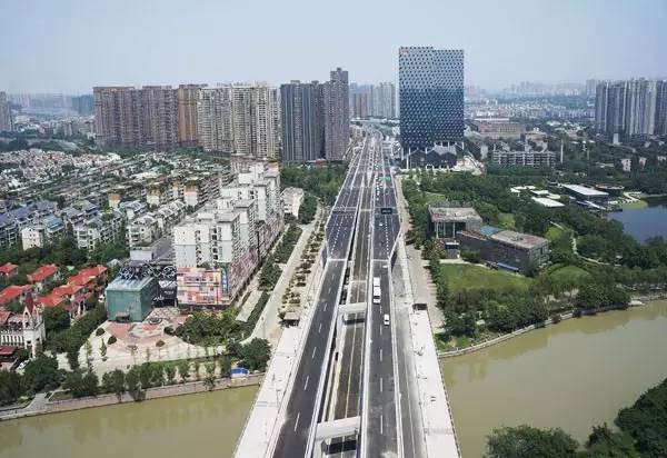 司法拍卖二手房最新信息,100万拿下1037平老宅