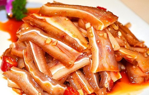 油性皮肤毛孔粗大怎么改善最有效,毛孔出油粗大如何改善小技巧