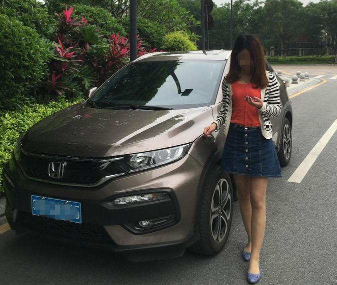 内饰外观都很漂亮的车型,内饰豪华外观有面子的车