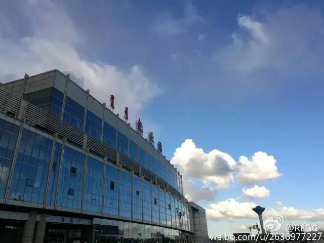 你仰望的天空是我眷恋的包头蓝!