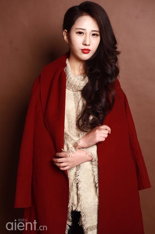 《混世高校》魔鬼校花的“贴身”高手