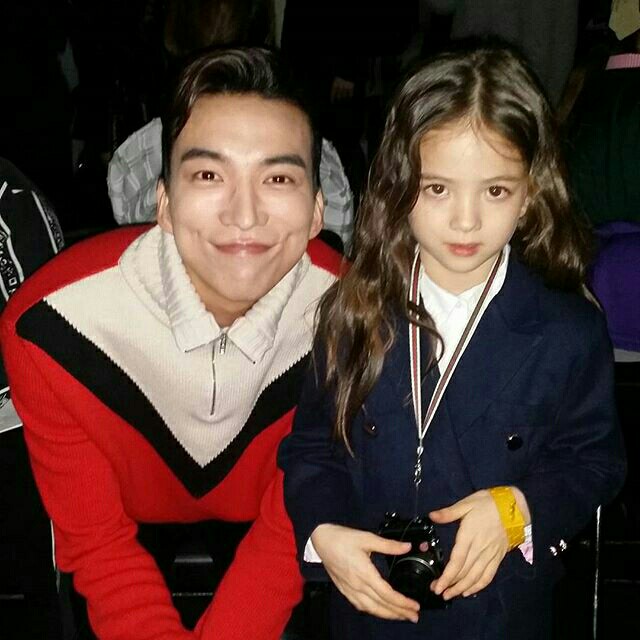 louie闊╁浗娣疯,louietucker鑻遍煩娣疯鐓х墖