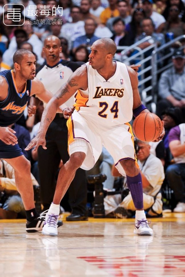 科比生涯球衣回顾,科比生涯最后一战球鞋