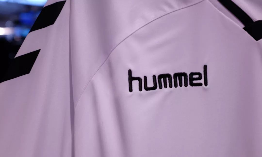 潮流｜424Fairfax赶山足球大势？携手hummel构造主题系列
