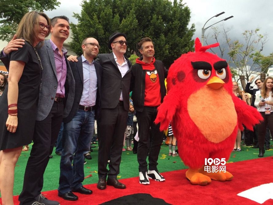 愤怒的小鸟电影胖红,愤怒的小鸟2016金蛋