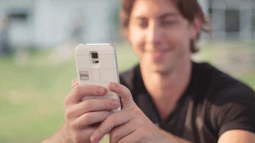 有了这个手机壳，你就相当拥有了全世界