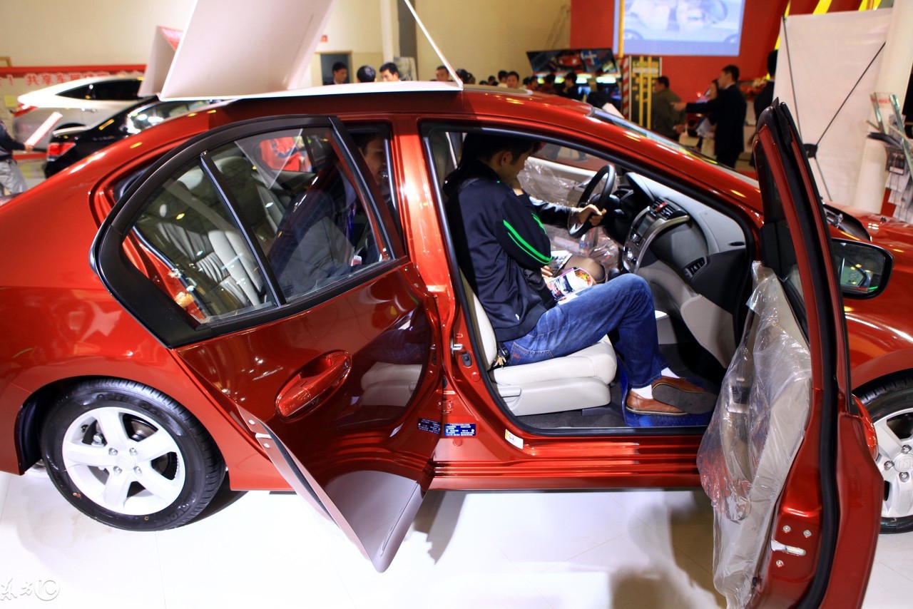 神车本田思域是如何炼成的,本田一代神车思域的驾驶感受