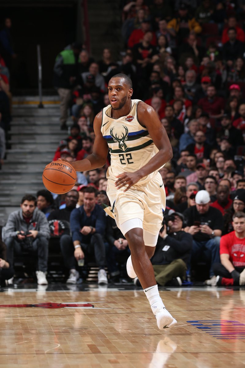 费城小将演绎“大师之路”！一米七五穿“金”首迎连胜！