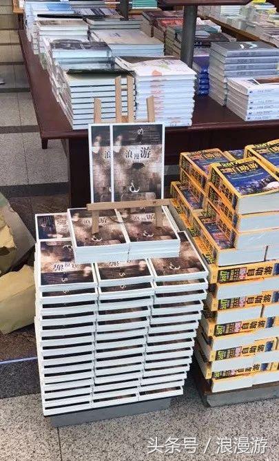 下雪天，在法国依云小镇的户外温泉泡汤，泡的全是依云水