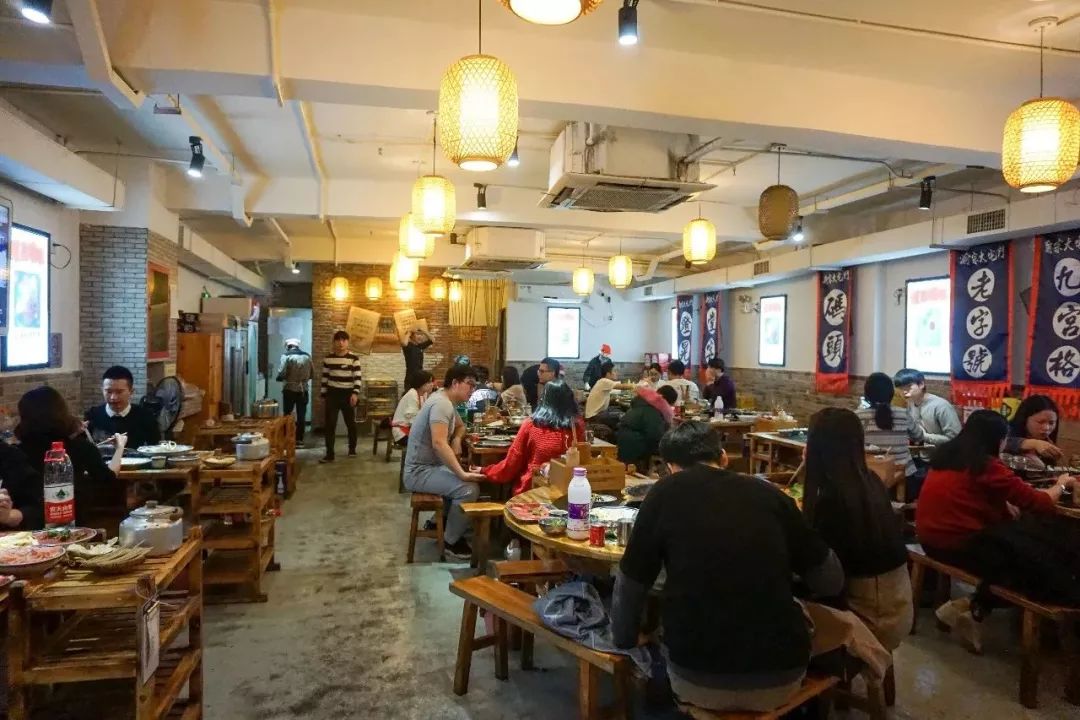 重庆火锅前十强十大必点菜,冬天重庆南山火锅推荐