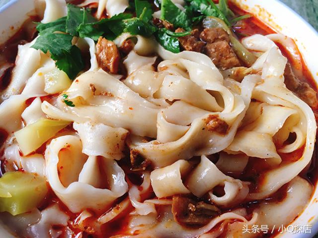 有名的鸡肉刀削面,鸡汤刀削面最正宗