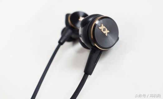 下潜重低音震撼音响,索尼xbaz5有什么用