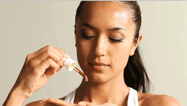 娇兰和cpb护肤哪个好用,cpb和娇兰乳液哪个护肤品好用