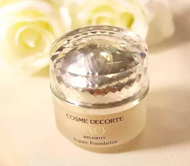 今年最火不脱妆粉底液第一名,2020最火干皮粉底排名