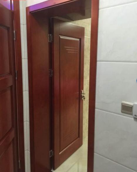 房门选择烤漆还是木纹,房门选吸塑门板还是免漆实木门