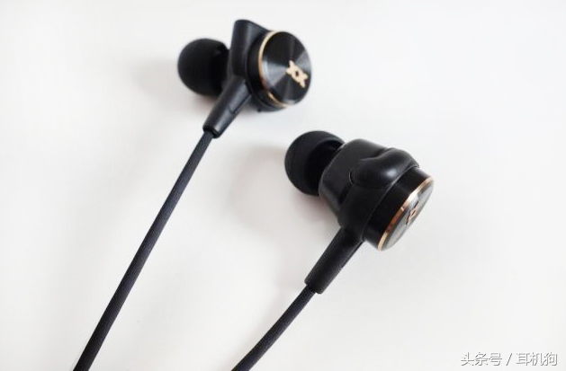 低音爆棚,低音浑厚下沉有力耳机