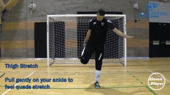 五人足球守门员新手入门,足球门将抓帽技巧